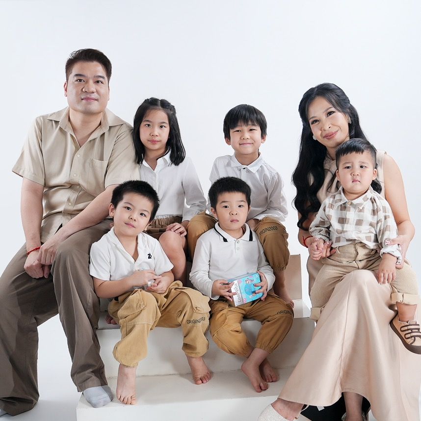 louissescarlettFamily