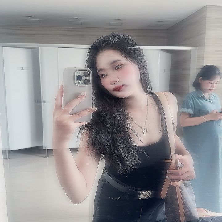 Thỏ mặc gìiiii 👗👑