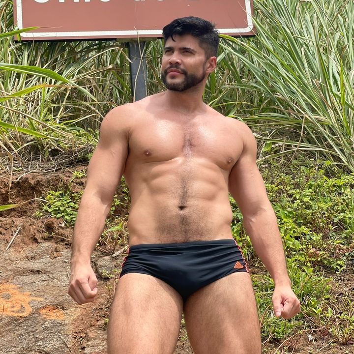 TONY CASTRO