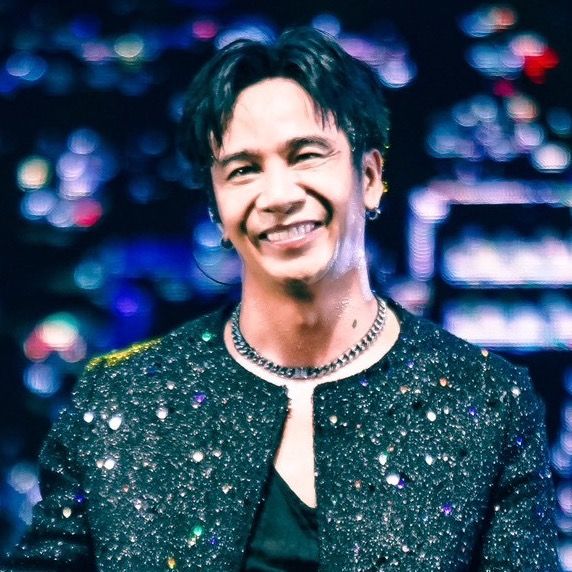 ก้อง ห้วยไร่ HEETEE อีหลีน่า