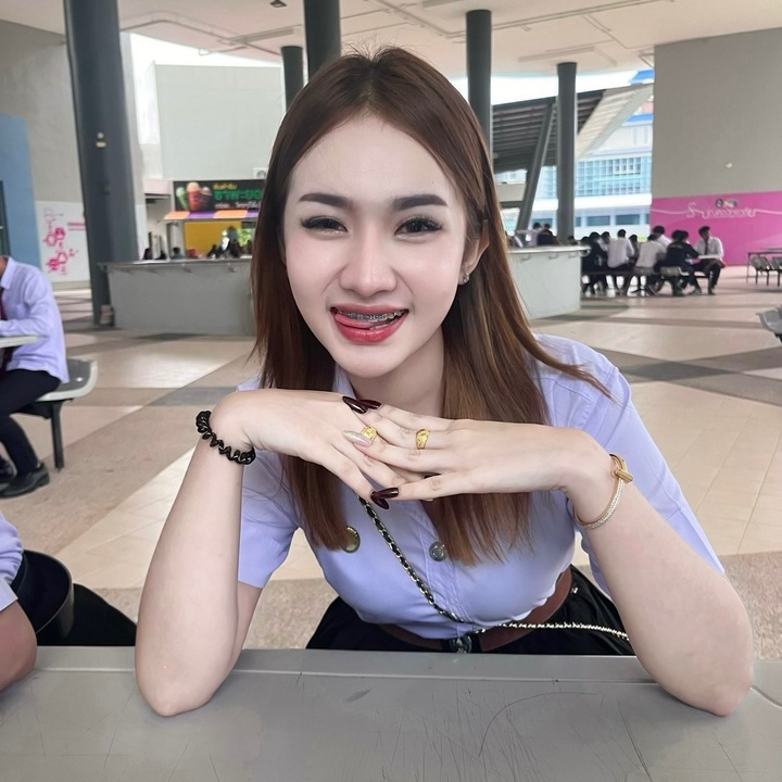 เนยหลิน ปาณิสรา.