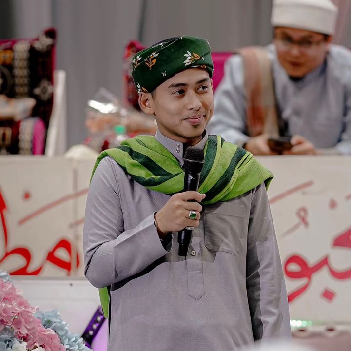 Bukhari Ellia