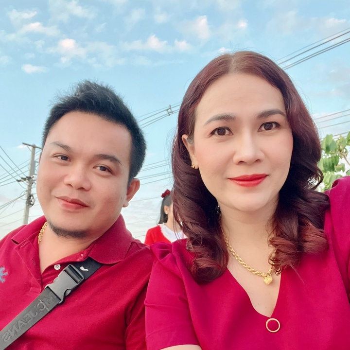 สาวนุชกับบ่าวต้นกล้า