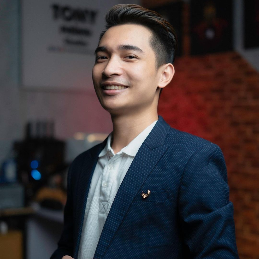 Tony Phùng