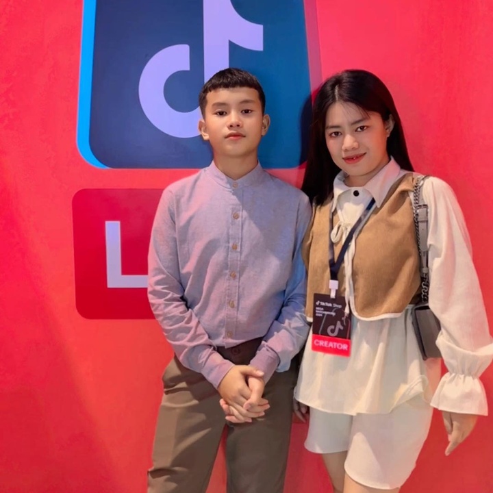 สาวนุ้ย มาบอกโปร