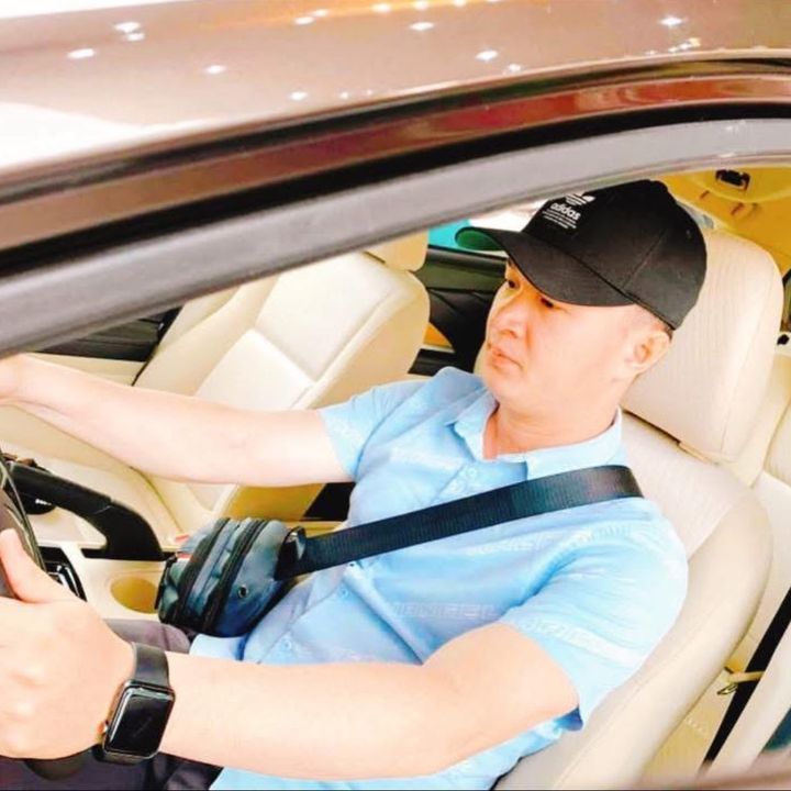 Phi mê cá 7 Màu Guppy