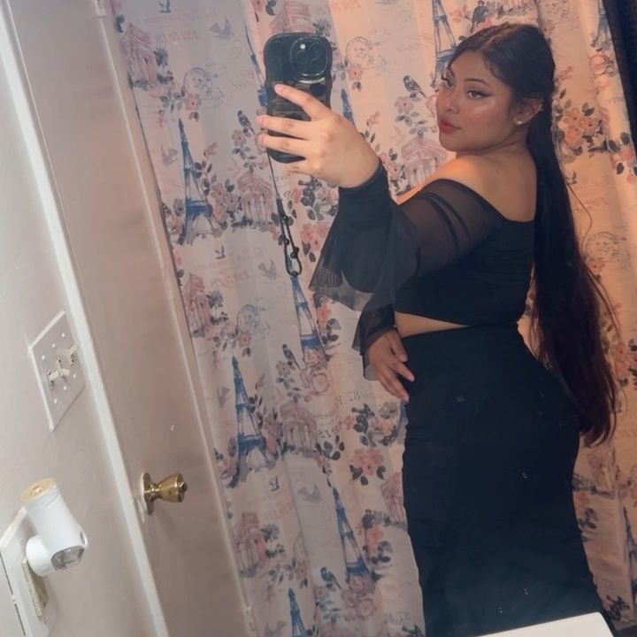 𝐿𝒶 𝒸𝒽𝑒𝓇𝓇𝓎 🍒🖤💙🐰