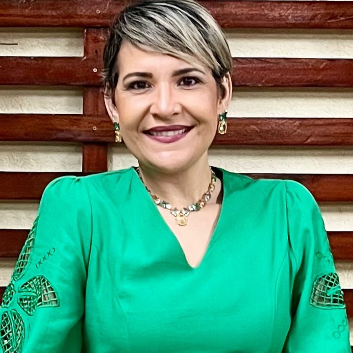Thati Almeida