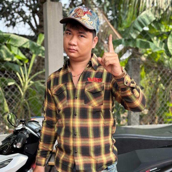 Trường  Hai Ngàn