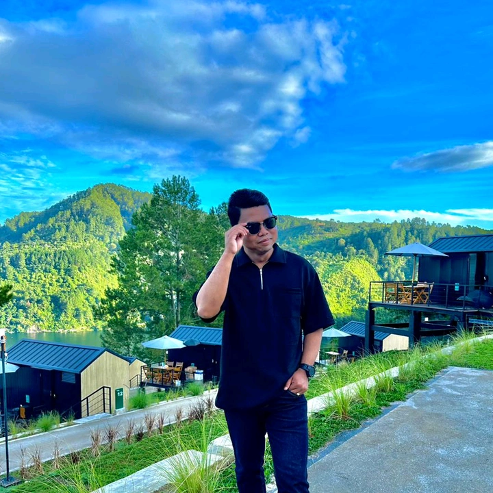 Nazmi_Nazli
