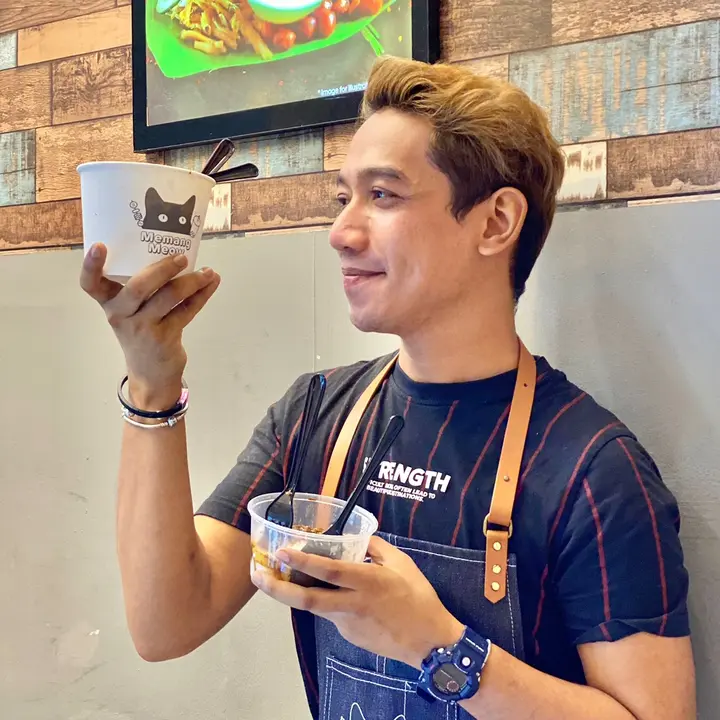 FARIZ HASSAN