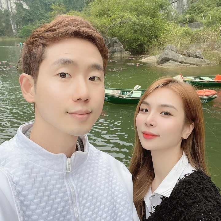 Chị Nổi