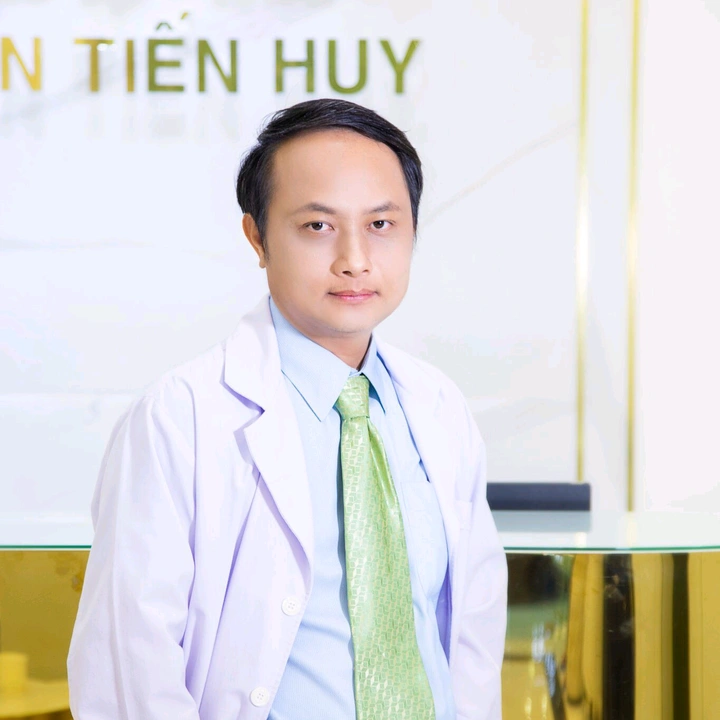 Bs Nguyễn Tiến Huy