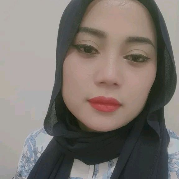 DEVANA COMEL SELEBEW WELL WELL