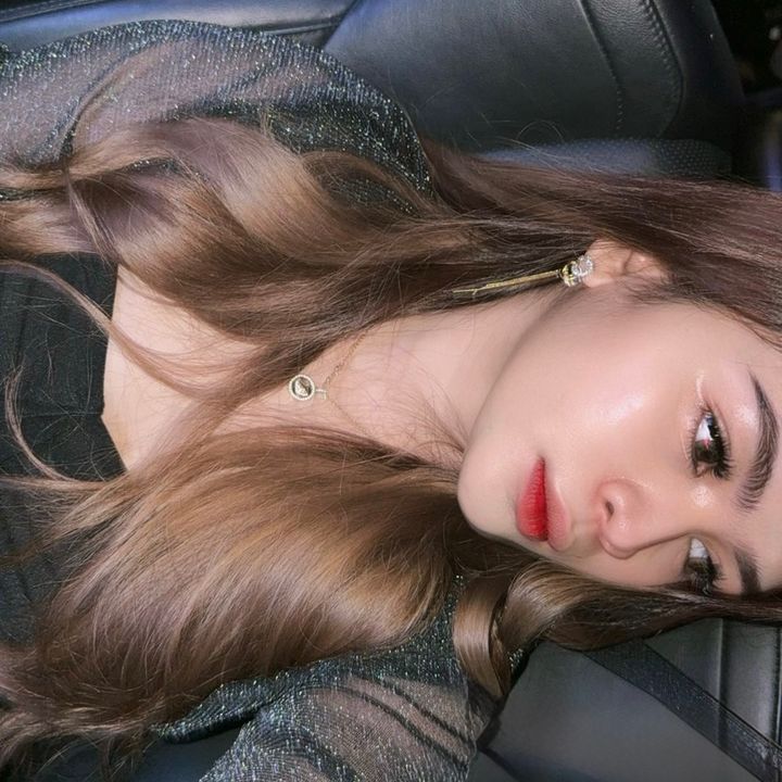 𝒯𝒽ℯ．𝒜𝓃𝓃𝒶