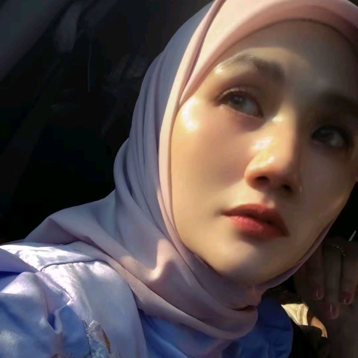 AiraAziz ""