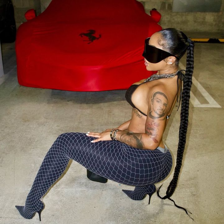 𝑅𝑒𝑎𝑙𝐾𝑦𝑙𝑒𝑆𝑖𝑠𝑡𝑒𝑟