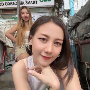 แพรว แพรวแฟชั้นประตูน้ำ