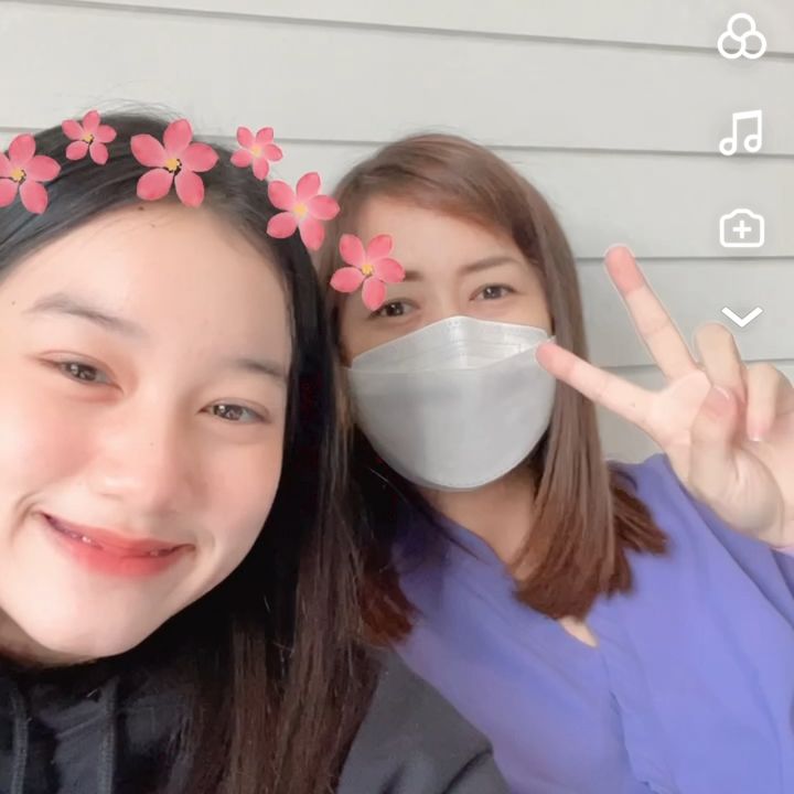 แม่น้องอออิน