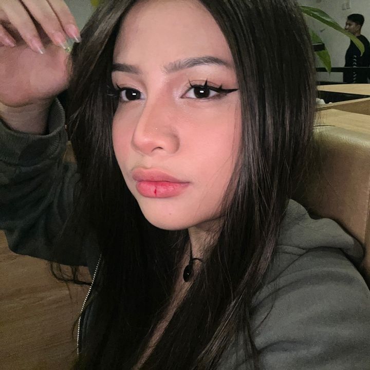 ig: @naraishotasf