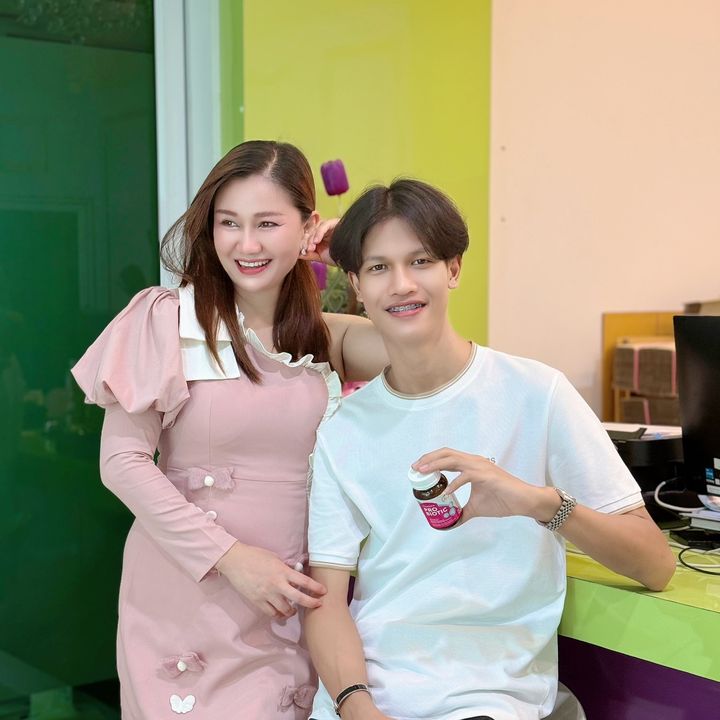 โอ๋ วรรณศิกา(406.8K)