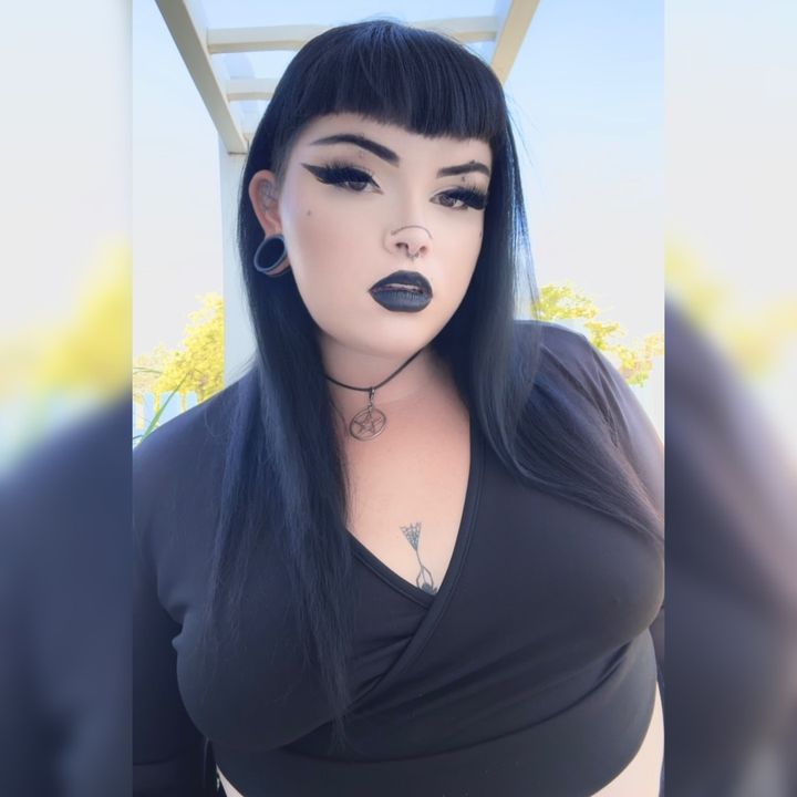 🕷️𝔰𝔞𝔳𝔶🕷️