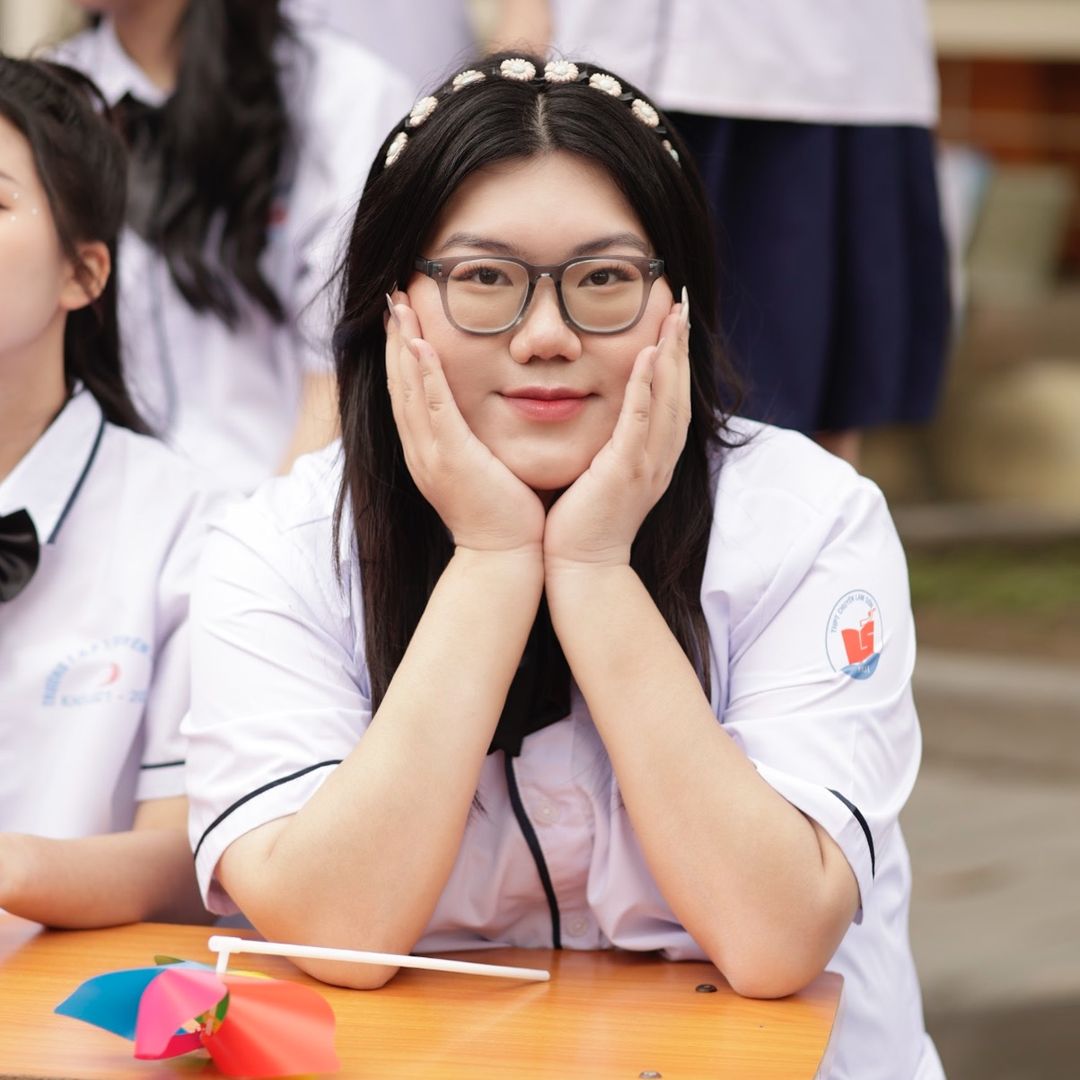 Trâm hết content