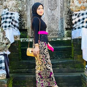 . KAKAK LIVE .