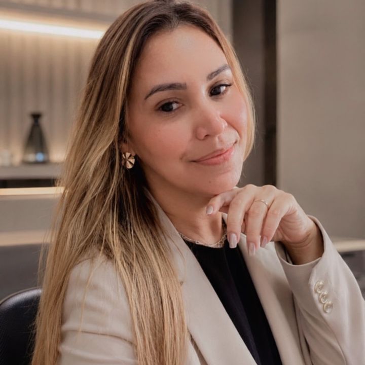 Wênia Alves