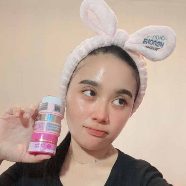 Adelia prisha