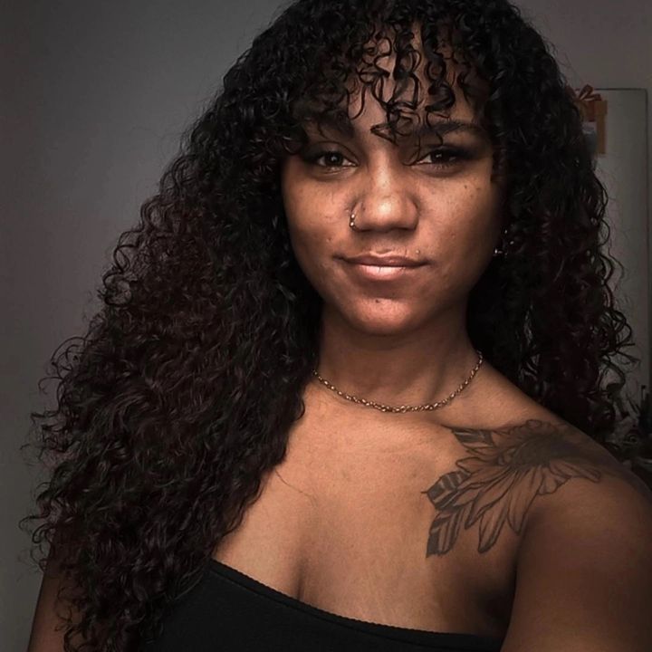 Isa Oliveira