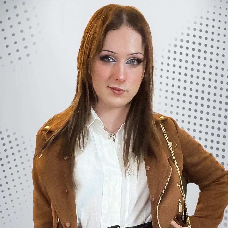 Robin | JuicyGirlTV