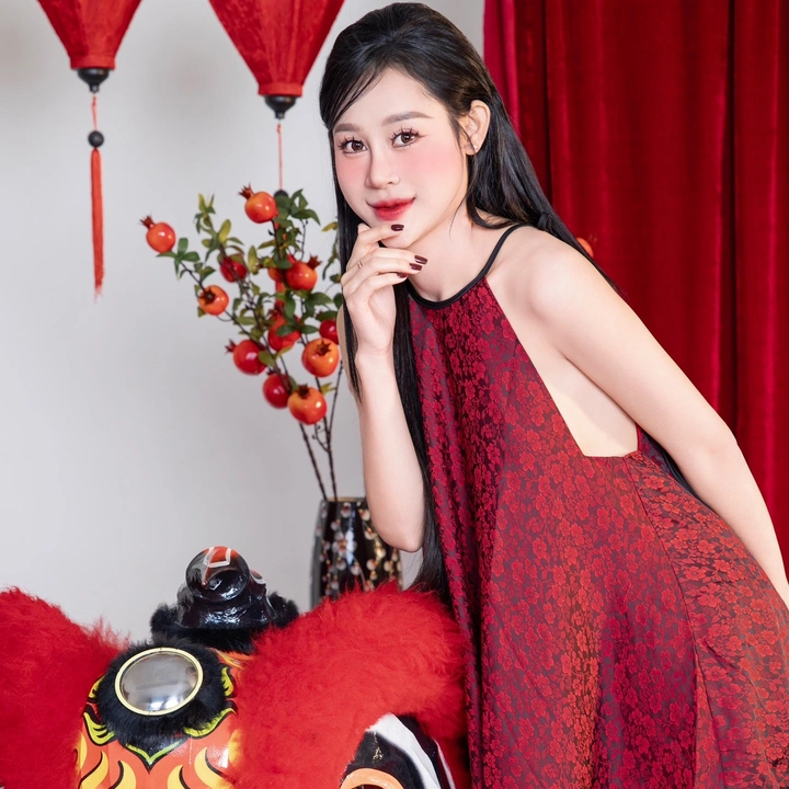 Vẫn cứ là Ngân Phake