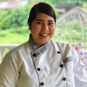 Camille R Colmenares