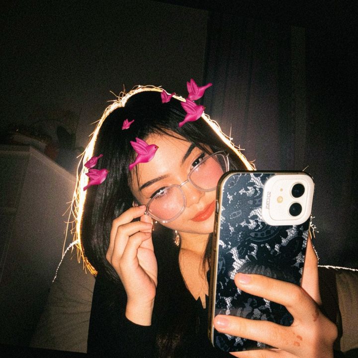Nadya makeup