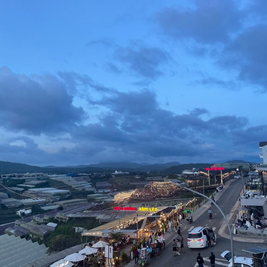 Gian Hàng Nhỏ Của HKT