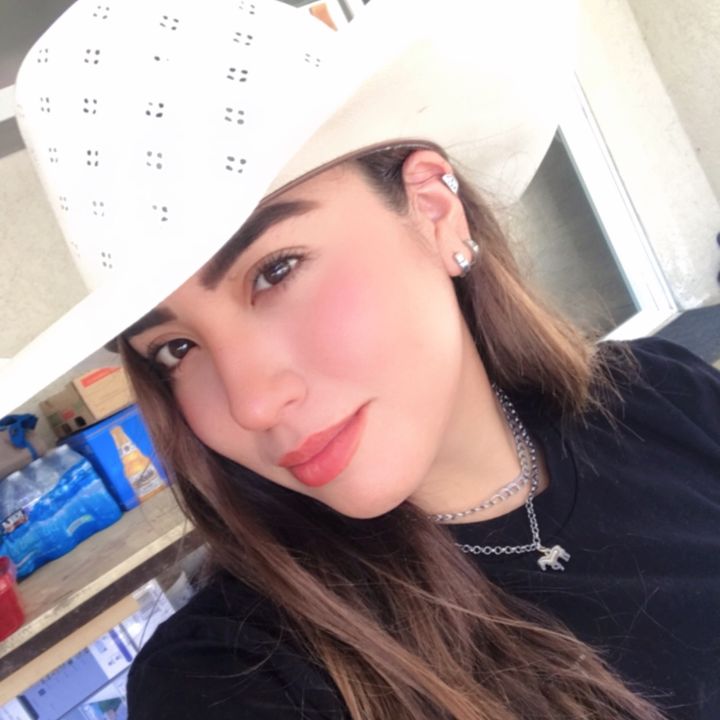 GABRIELA ALONZO👽