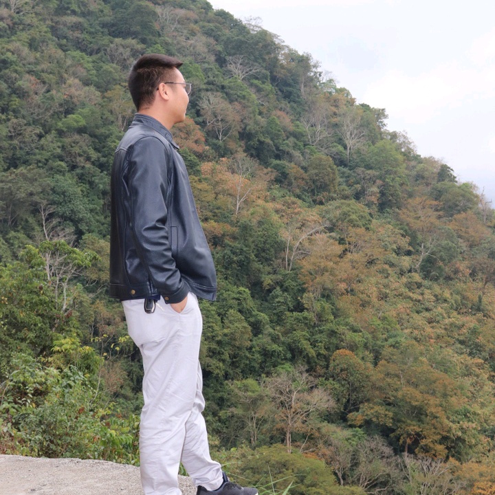 Chiều Phụ Kiện