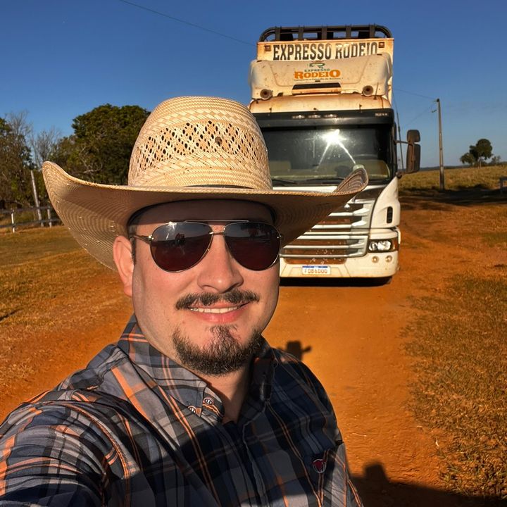 Rodrigo Peixoto.