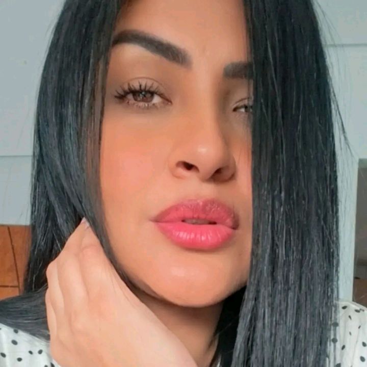 yanni ariella