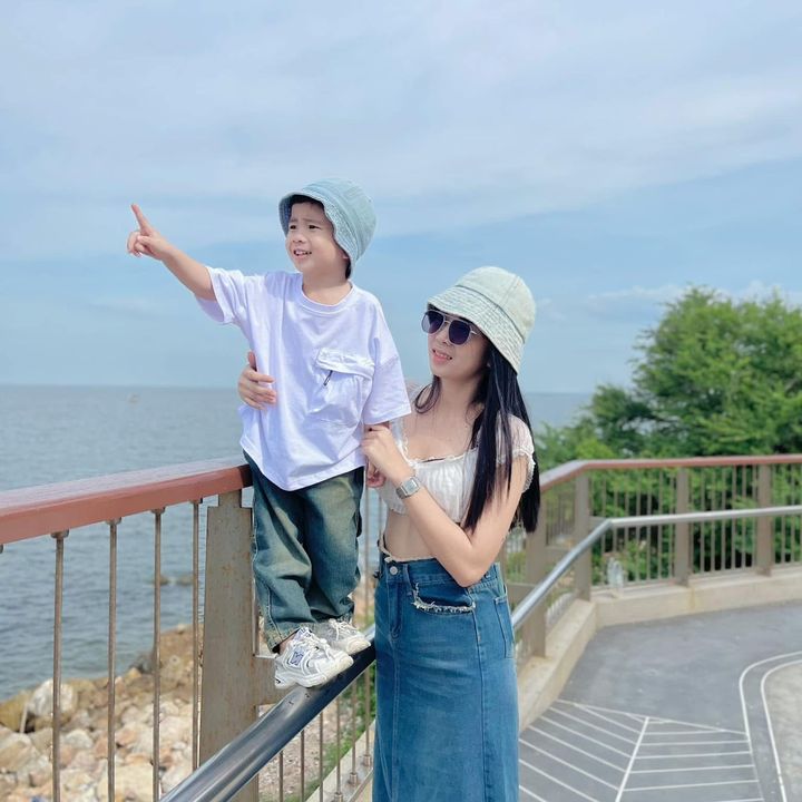 ม๊ามี๊รีวิว (ช่องสำรอง)
