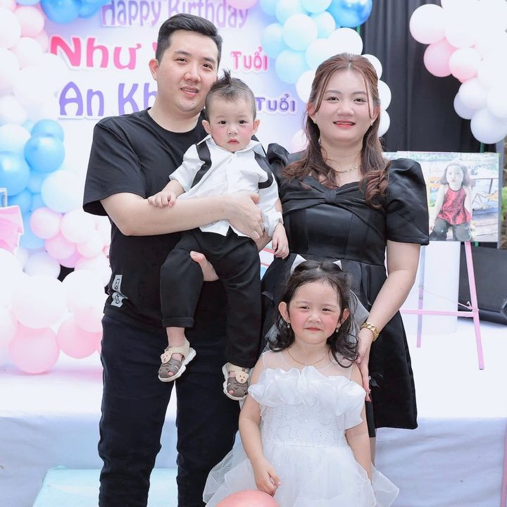 Gia Đình Dâu Ổi 🏡