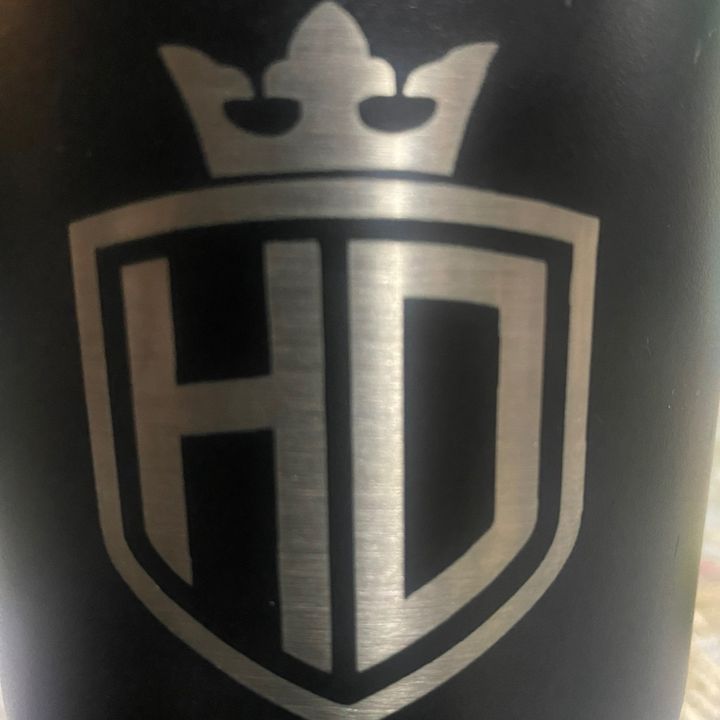HUGO 