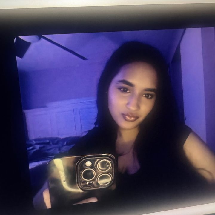kashvi b