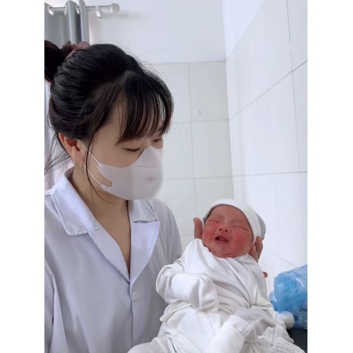 Cô Min Khoa Sản