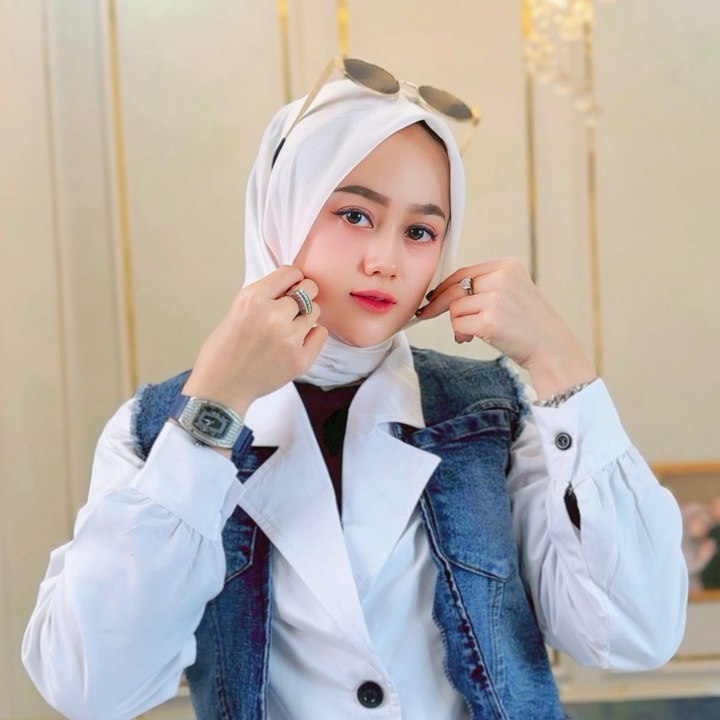 ELLA TRENDY STORE II