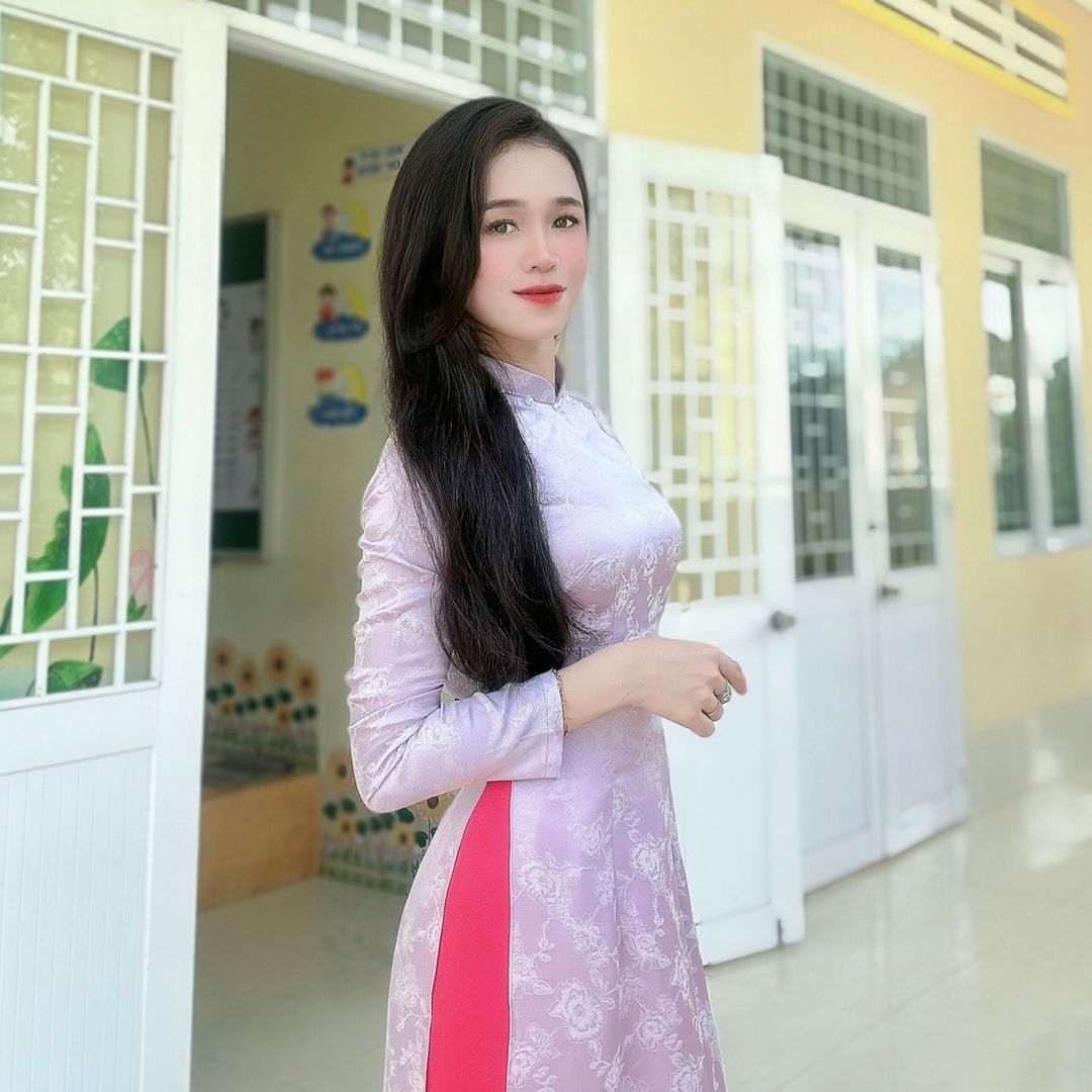 Chang Nè 👩🏻‍🏫