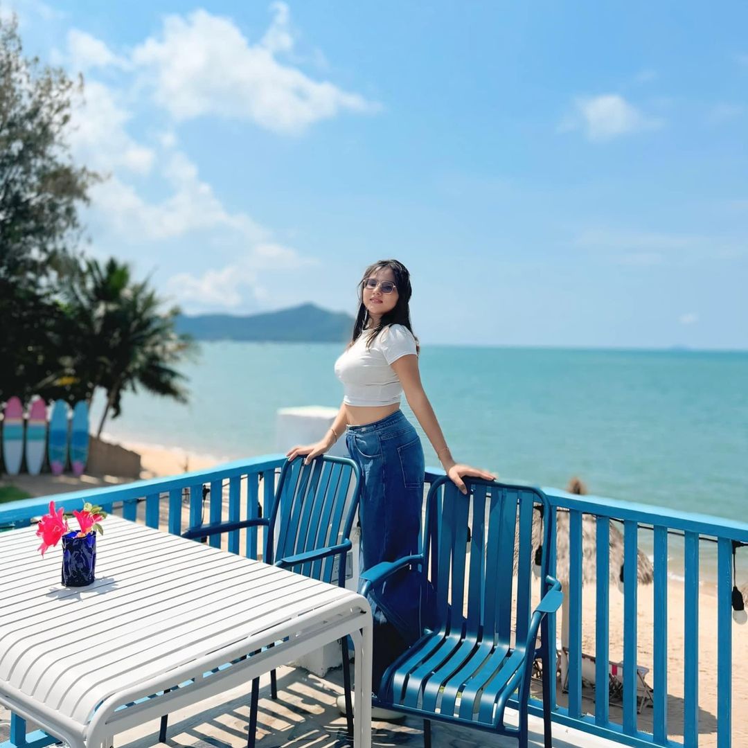 น้องเอยที่ชอบทำเล็บ