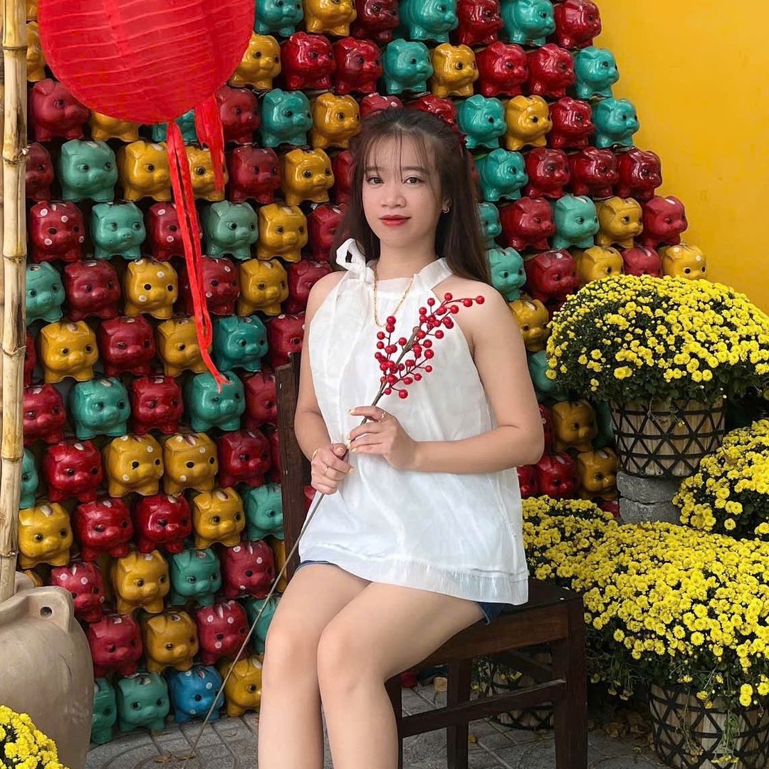 Thắm nè