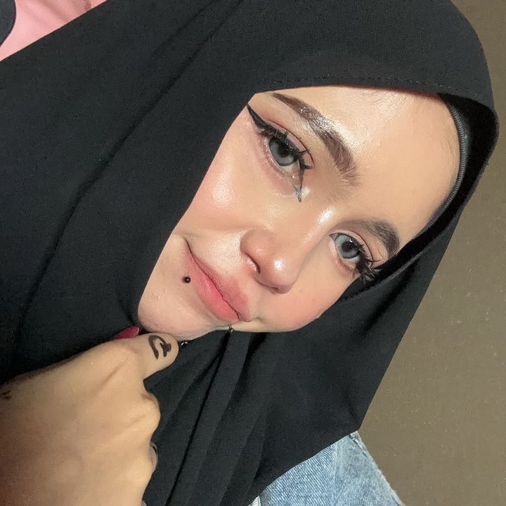 AwekGigiTaring🧃🍉